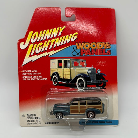 Johnny Lightning - Woodys & Panels Series - 1941 Chevy Special Deluxe Wagon - Blue