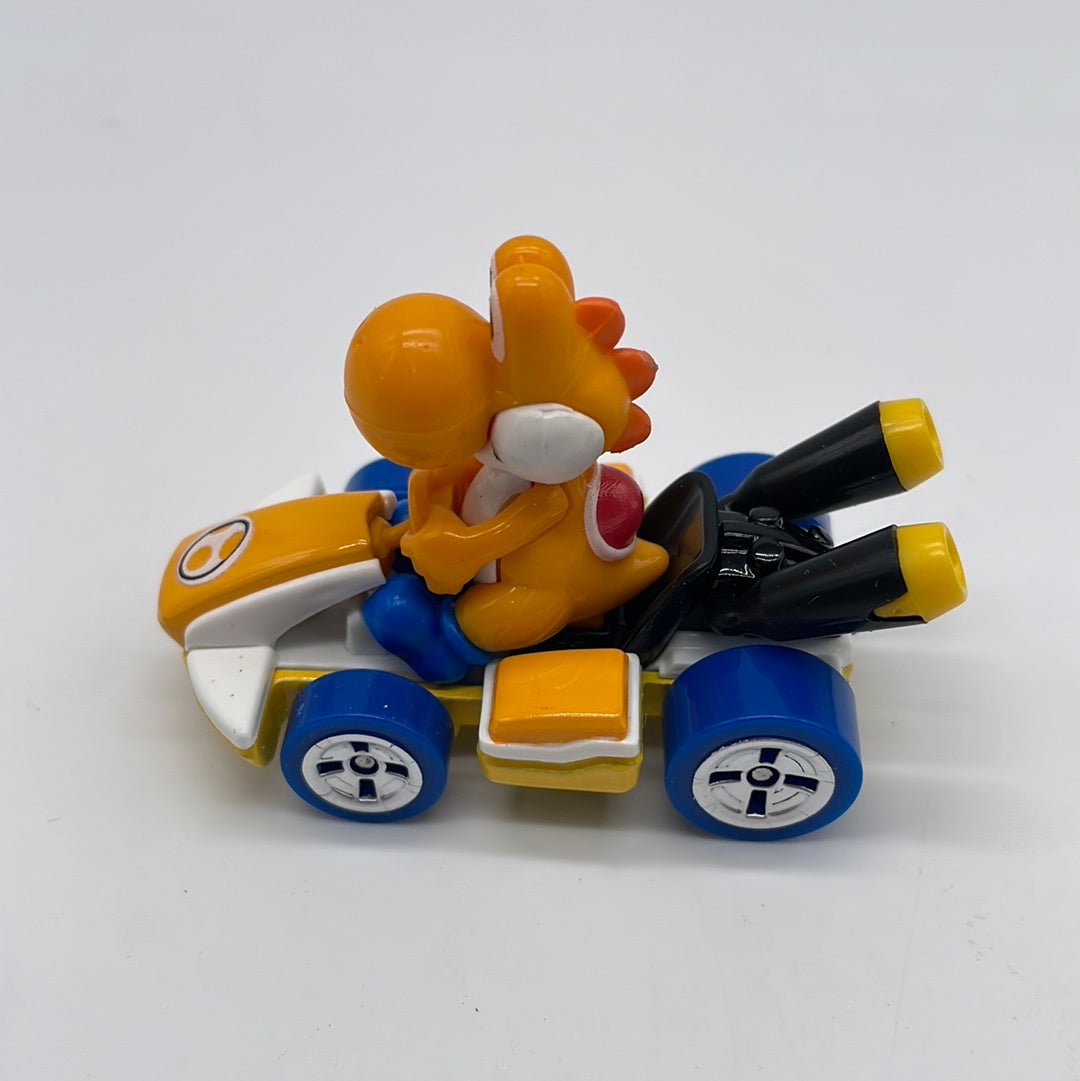 Hot Wheels Mario Kart - Yoshi Eggs - Orange Yoshi on Standard Kart