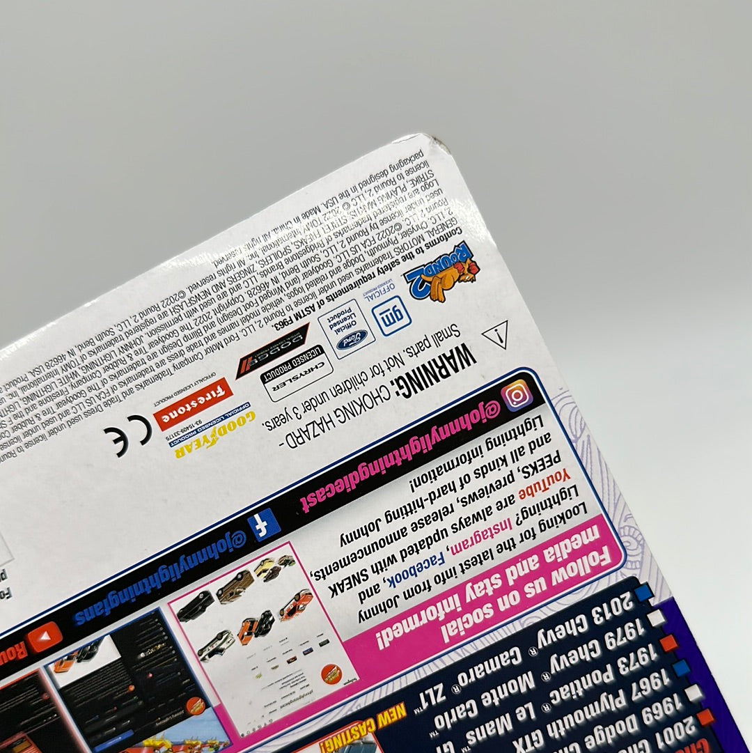 Johnny Lightning - 2022 Muscle Cars U.S.A. Release 3 -  1969 Dodge Charger Daytona - Black