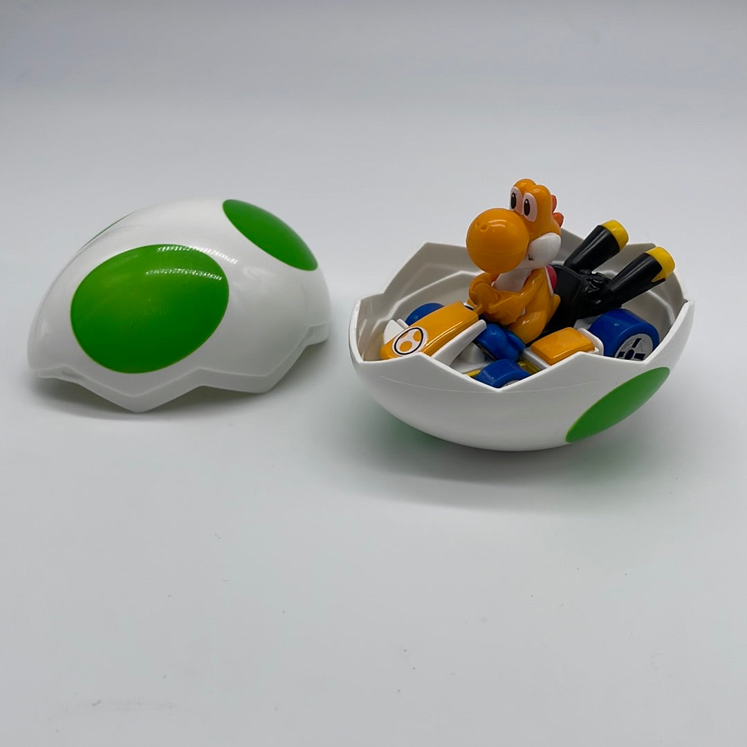 Hot Wheels Mario Kart - Yoshi Eggs - Orange Yoshi on Standard Kart