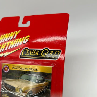 Johnny Lightning - Classic Gold Series - 1966 Ford Mustang - Gold