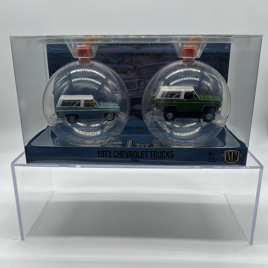 M2 Machines - 2022 Christmas Ornaments 2 Pack - 1973 Chevrolet K5 Blazer