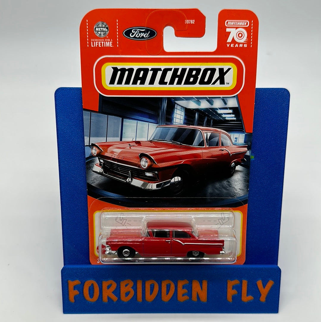 Matchbox 1957 Ford Custom 300 Rossa Scala 1/64 - HLC85 Edizione 2023 Sigillata - Foto 3