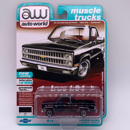 Auto World Muscle Trucks Series - Release 2 - 1982 Chevy Silverado 10 Fleetside - Version B