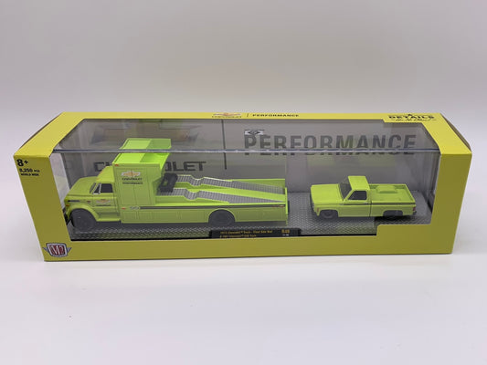 M2 Machines Hauler - Chevrolet Performance R46 - 1973 Chevrolet Truck Fleet Side Bed & 1967 Chevrolet C60 Truck