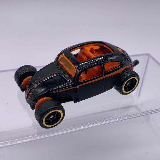 Hot Wheels 2010 Wayne’s, Larry’s & Phil’s Garage Premium Set - Loose Custom Volkswagen Beetle - Larry Wood Signed