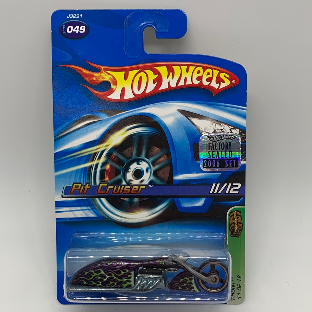 Hot Wheels Regular Treasure Hunt - 2006 Factory Stickered (#11/12) - Pit Cruiser