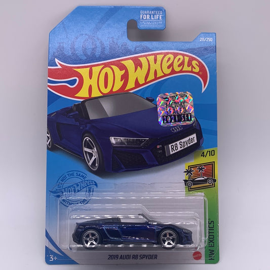 Hot Wheels Super Treasure Hunt - 2021 M Case Factory Stickered - 2019 Audi R8 Spyder *Cracked Blister*