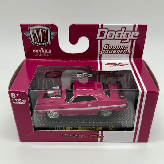 M2 Machines Acrylic Boxed Car - Ground Pounders Series R21 - 1970 Dodge Challenger R/T 440