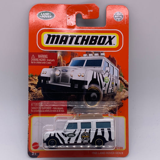 Matchbox Mainline - 2022 #45/100 - 1965 Land Rover Gen II
