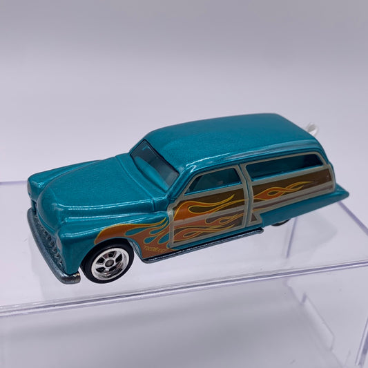 Hot Wheels 2010 Wayne’s, Larry’s & Phil’s Garage Premium Set - Loose Purple Passion Woody - Larry Wood Signed