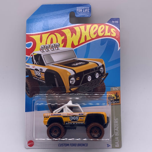 Hot Wheels Dollar General Exclusive Recolor - 2022 D Case - Custom Ford Bronco